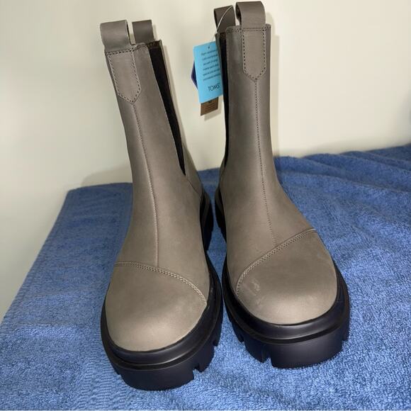 TOMS NWTWomen's Rowan Lug Pull-On Boot Water Resistant Olive Green Leather Sz 9 - Picture 11 of 13